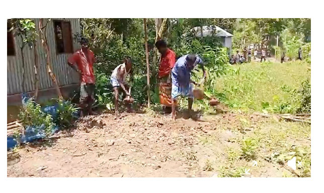 মির্জাপুরে সারে তিন মাস পর ময়না তদন্তের জন্য কবর থেকে লাশ উত্তোলন