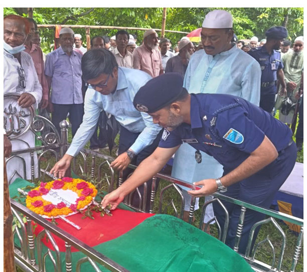 মির্জাপুরে ছেলের মৃত্যুর সংবাদ শুনে মুক্তিযোদ্ধা বাবার মৃত্যু, রাষ্ট্রীয় মর্যাদায় দাফন