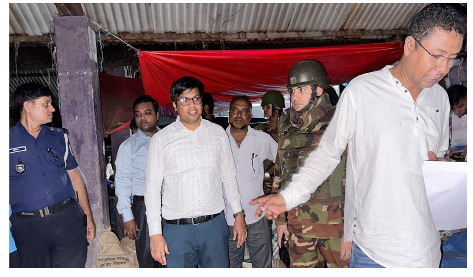 মির্জাপুরে খোলা বাজার থেকে সরকারী খাদ্যবান্ধব কর্মসুচীর তিন টন চাল উদ্ধার