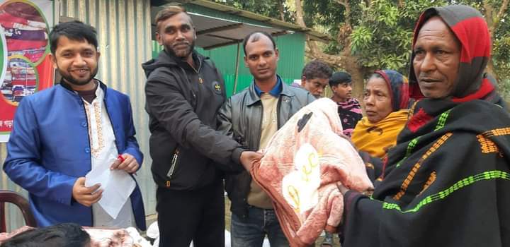 মুন্সিপাড়া প্রবাসী ফাউন্ডেশন এর উদ্যোগে শীতবস্ত্র কম্বল প্রদান।